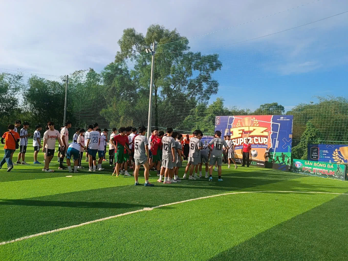 Sân bóng đá HTC STADIUM - Ảnh phụ