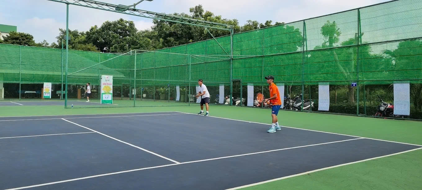Sân Tennis Quang Phúc